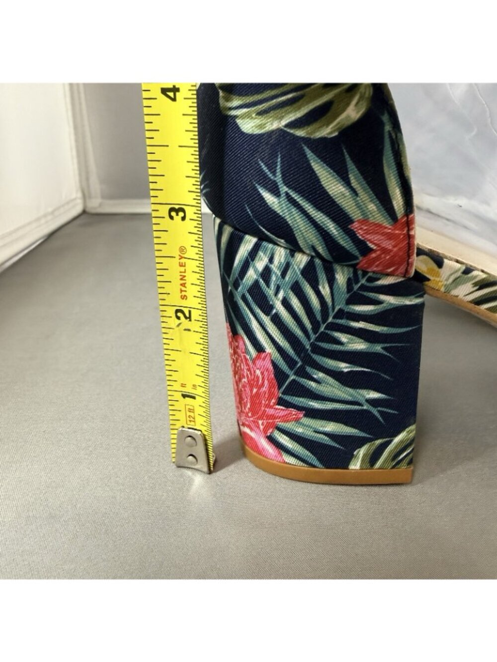 1901 Nordstrom Ellery Tropical Floral Block Heel Ankle Strap Sandals Size 7 - Picture 7 of 8